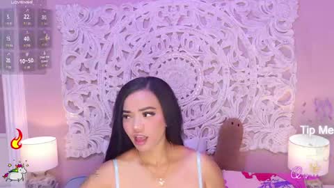 Snapshot of malaikabrown chatting on 06-09-26, 04:35 online show from 06-09-26, 04:35