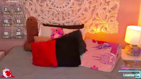 Snapshot of malaikabrown chatting on 07-08-26, 04:28 online show from 07-08-26, 04:28