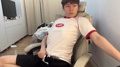 Tom and Mark 3 online show from 10-27-25, 01:37