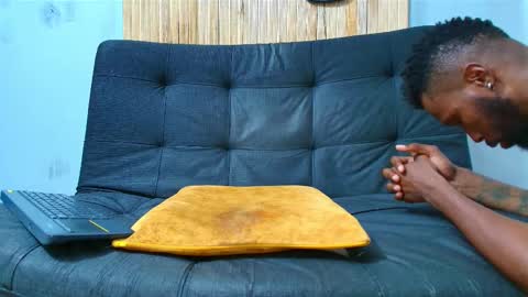 Malcom online show from 10-13-25, 01:00