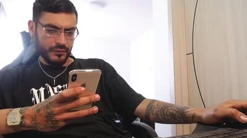 malek_xarx online show from 05-25-26, 09:54