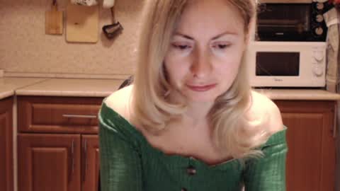 Malena online show from 04-09-26, 09:20