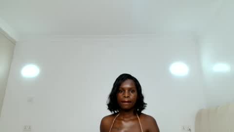 Snapshot of malia_baby chatting on 06-09-26, 03:29 malia online show from 06-09-26, 03:29