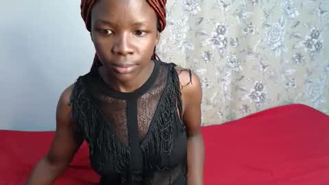 Snapshot of malia_latifa chatting on 01-06-26, 05:33 lati online show from 01-06-26, 05:33