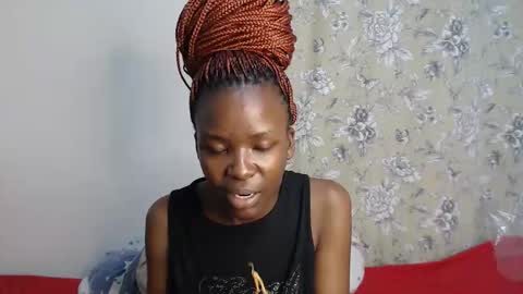 Snapshot of malia_latifa chatting on 01-08-26, 01:02 lati online show from 01-08-26, 01:02