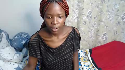 Snapshot of malia_latifa chatting on 01-10-26, 01:18 lati online show from 01-10-26, 01:18