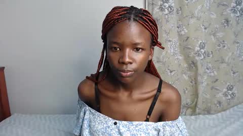 Snapshot of malia_latifa chatting on 01-15-26, 02:16 lati online show from 01-15-26, 02:16