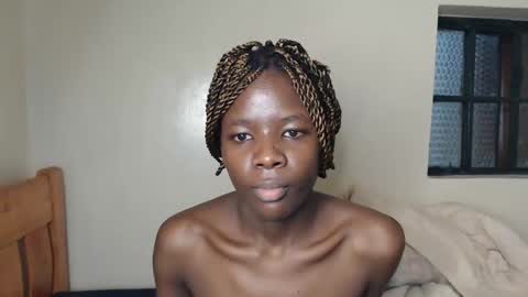 Snapshot of malia_latifa chatting on 03-01-26, 04:20 lati online show from 03-01-26, 04:20