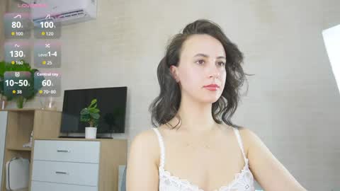 Snapshot of maliceeee chatting on 05-06-26, 10:26 Arya online show from 05-06-26, 10:26