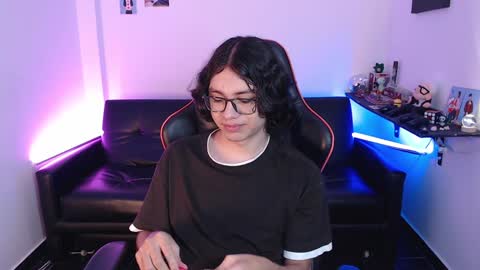 Snapshot of malik_harrison_ chatting on 01-11-25, 01:53 Malik online show from 01-11-25, 01:53