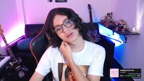 Snapshot of malik_harrison_ chatting on 03-10-25, 03:52 Malik online show from 03-10-25, 03:52