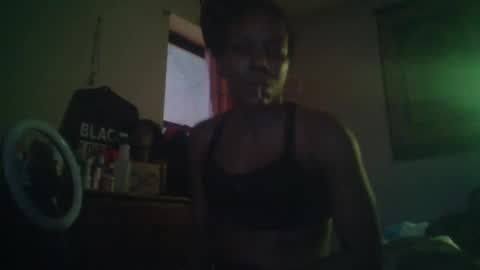 Snapshot of malissabanks chatting on 12-15-24, 09:20 Beauty IS Her Name BABY online show from 12-15-24, 09:20