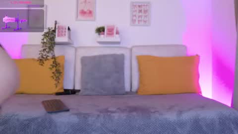 Snapshot of malka_bunnyrose chatting on 07-18-26, 09:51 Malka online show from 07-18-26, 09:51
