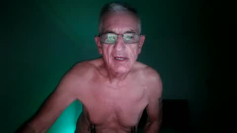 malkie55 online show from 10-18-25, 01:52