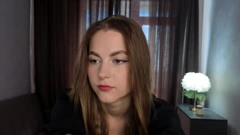 Snapshot of mallieangelini chatting on 06-02-26, 04:25 Mia online show from 06-02-26, 04:25