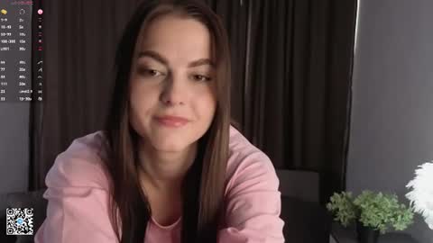 Mia online show from 06-24-26, 04:33