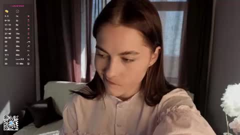 Mia online show from 07-11-26, 04:04
