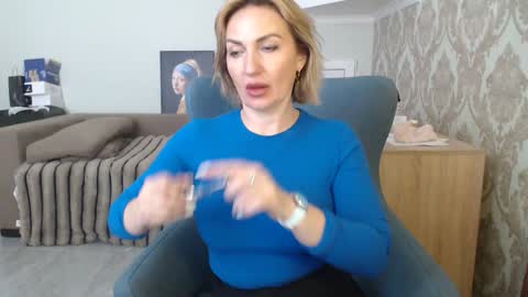 mallinia online show from 04-07-26, 12:38