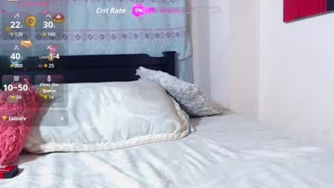 Snapshot of malory_golosa chatting on 07-29-26, 04:10 Malory online show from 07-29-26, 04:10