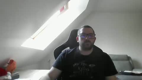 breton online show from 12-22-24, 10:28