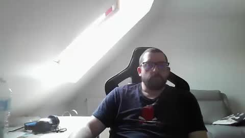 breton online show from 02-16-25, 01:16