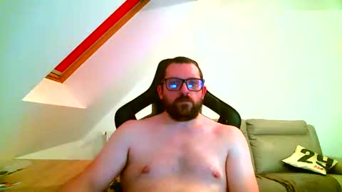 breton online show from 02-23-25, 11:04