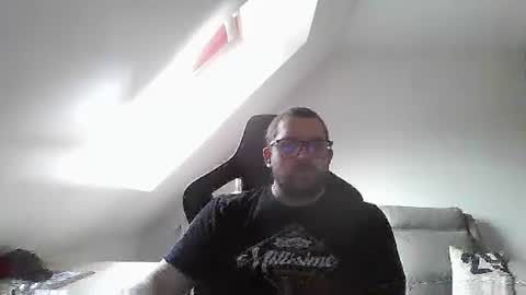 Snapshot of malou2927 chatting on 02-01-26, 12:04 breton online show from 02-01-26, 12:04