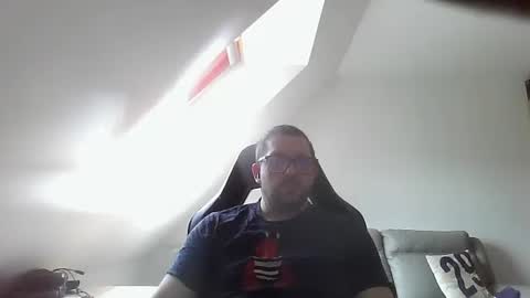 Snapshot of malou2927 chatting on 03-23-26, 01:04 breton online show from 03-23-26, 01:04