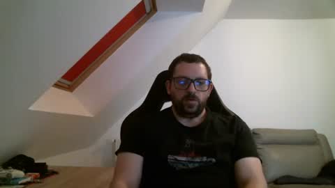 Snapshot of malou2927 chatting on 04-13-26, 06:57 breton online show from 04-13-26, 06:57