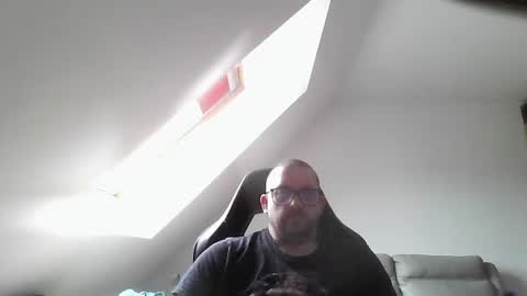 breton online show from 04-22-26, 10:06