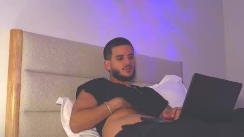 maluma09 online show from 10-28-25, 09:46