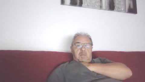 OLDMANFREE online show from 01-19-25, 01:32