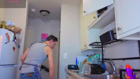 MamiCloudz online show from 11-15-25, 08:27