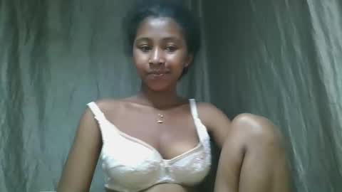 mamieriela online show from 04-16-26, 10:23