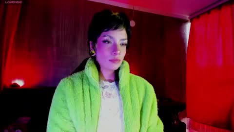 Snapshot of mamushka_ chatting on 06-19-26, 03:38 online show from 06-19-26, 03:38