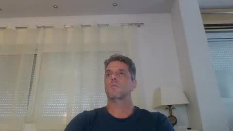 man211172 online show from 10-19-25, 02:50