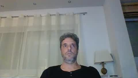 man211172 online show from 11-28-25, 07:49