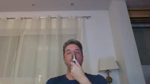 Snapshot of man211172 chatting on 01-15-26, 07:06 man211172 online show from 01-15-26, 07:06