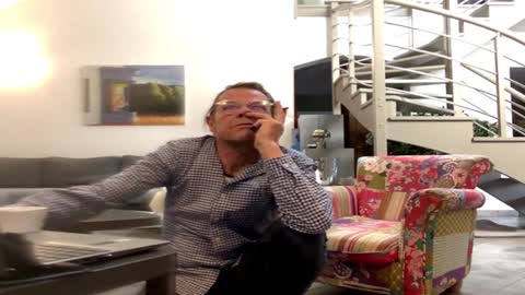 Snapshot of man38110 chatting on 01-04-25, 11:00 man38110 online show from 01-04-25, 11:00