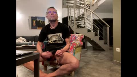 Snapshot of man38110 chatting on 01-07-25, 08:10 man38110 online show from 01-07-25, 08:10