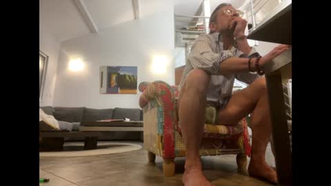 Snapshot of man38110 chatting on 01-12-25, 05:22 man38110 online show from 01-12-25, 05:22