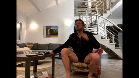 Snapshot of man38110 chatting on 01-17-25, 07:49 man38110 online show from 01-17-25, 07:49