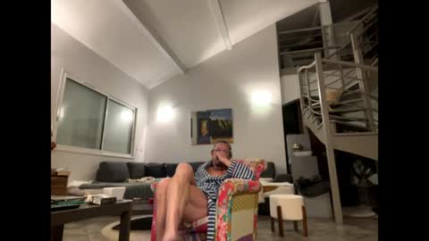 Snapshot of man38110 chatting on 02-02-25, 04:59 man38110 online show from 02-02-25, 04:59