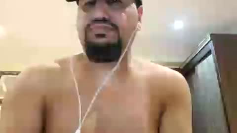 Man new online show from 06-17-26, 02:29