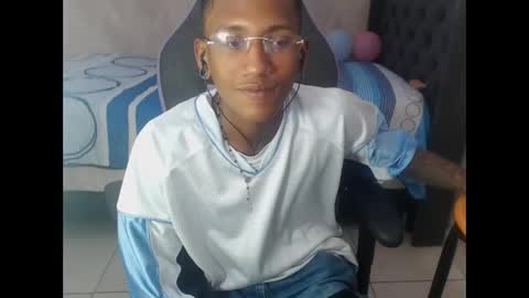 Snapshot of man_san11 chatting on 01-12-25, 03:03 man_san11 online show from 01-12-25, 03:03