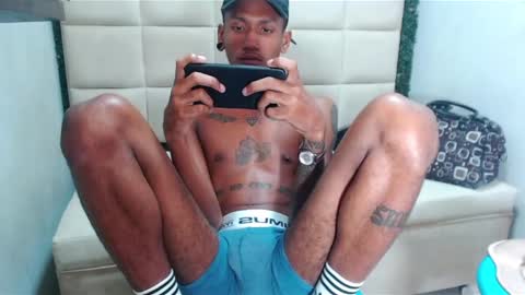 Snapshot of man_san11 chatting on 03-06-25, 05:43 man_san11 online show from 03-06-25, 05:43