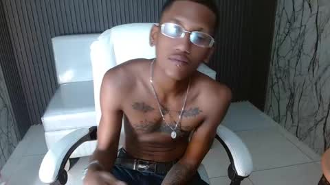 Snapshot of man_san11 chatting on 10-12-25, 03:33 man_san11 online show from 10-12-25, 03:33