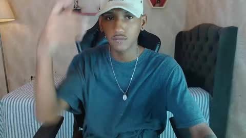 Snapshot of man_san11 chatting on 10-19-25, 03:12 man_san11 online show from 10-19-25, 03:12