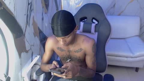 Snapshot of man_san11 chatting on 11-09-25, 03:10 man_san11 online show from 11-09-25, 03:10