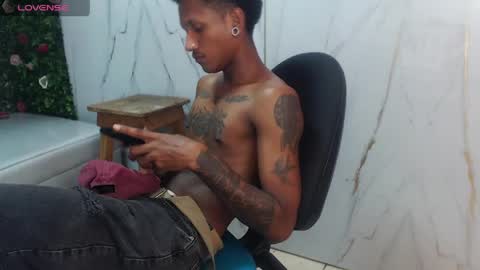 Snapshot of man_sant11 chatting on 04-18-26, 07:58 man_sant11 online show from 04-18-26, 07:58